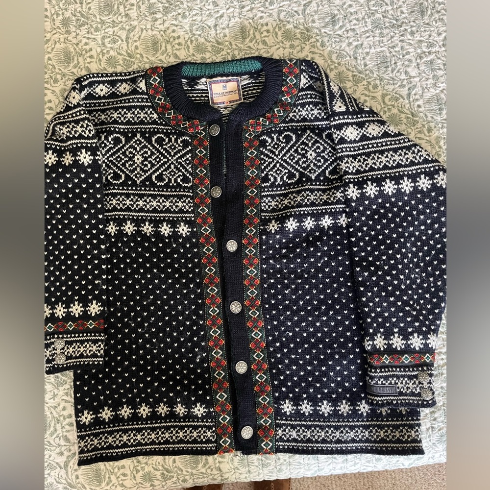 Women’s Dale of Norway sweater